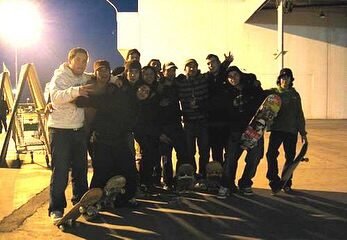 Instagram post from puenteskate. This post is in position 9.