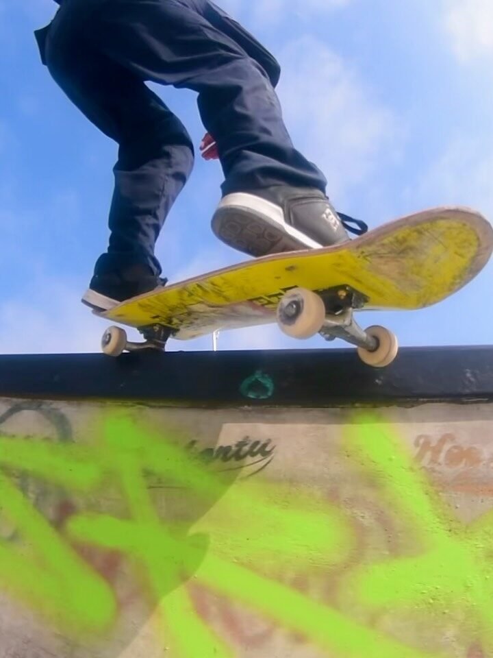 Instagram post from puenteskate. This post is in position 10.