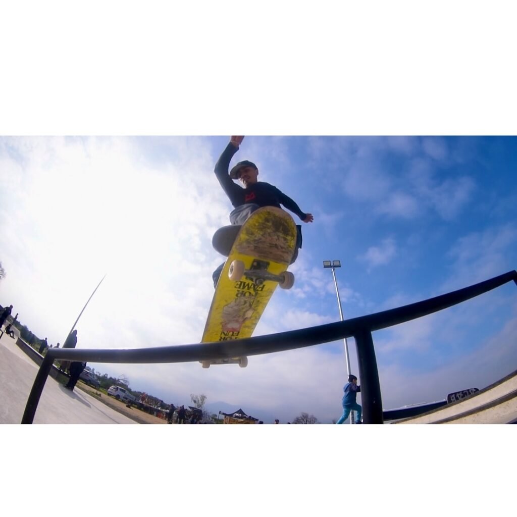 Instagram post from puenteskate. This post is in position 18.