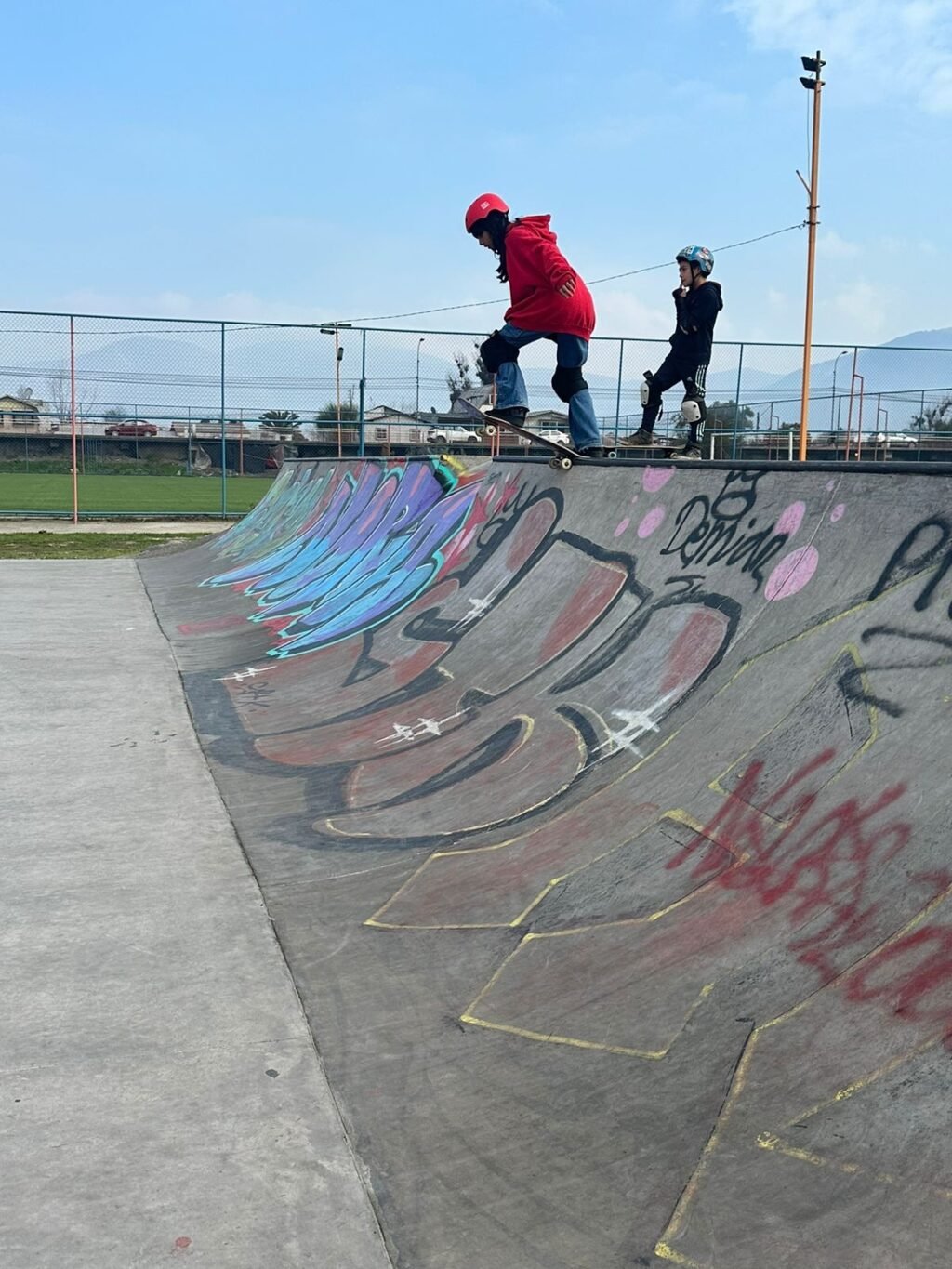 Instagram post from puenteskate. This post is in position 8.