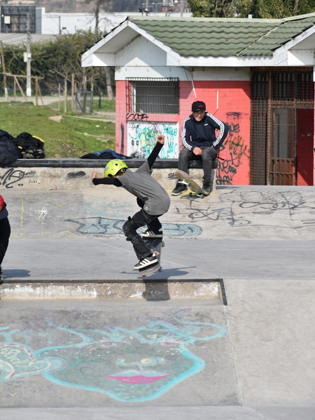 Instagram post from puenteskate. This post is in position 3.