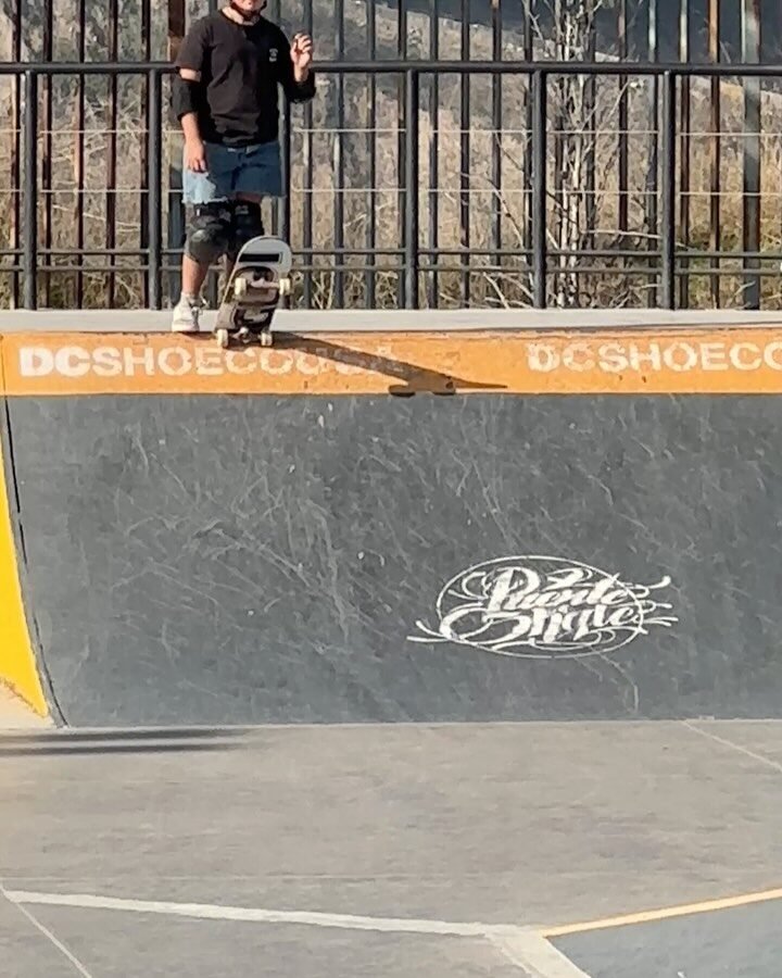 Instagram post from puenteskate. This post is in position 1.