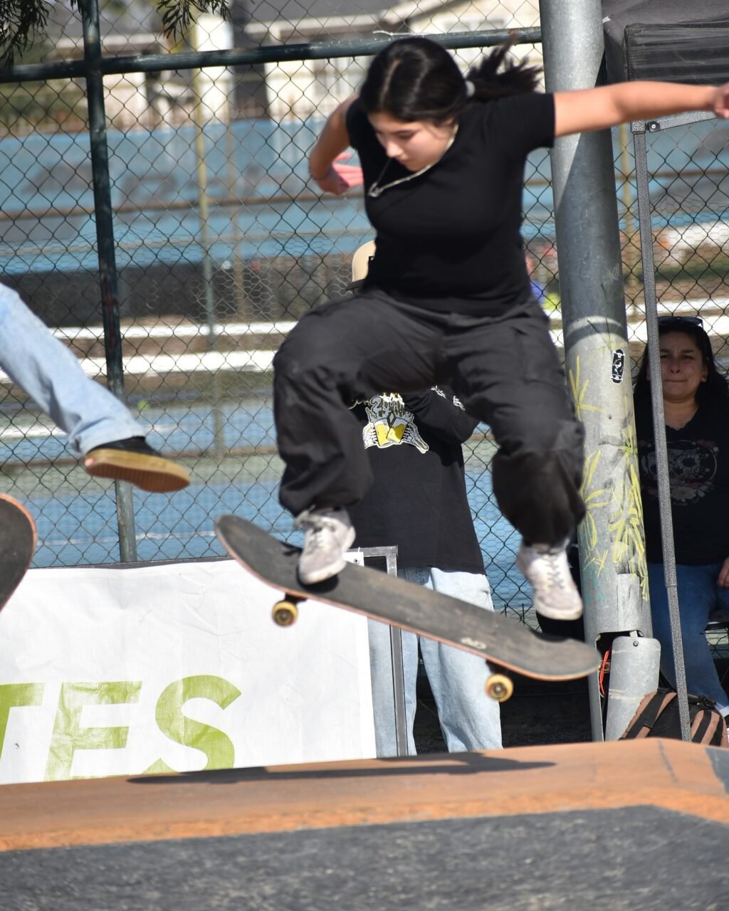 Instagram post from puenteskate. This post is in position 19.