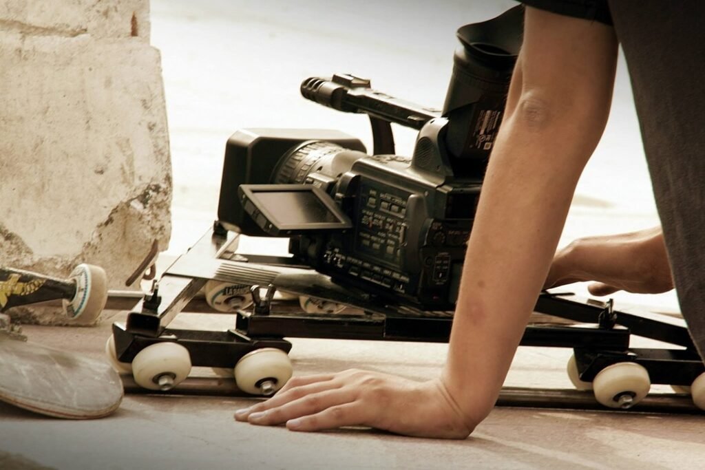 Instagram post from puenteskate. This post is in position 2.