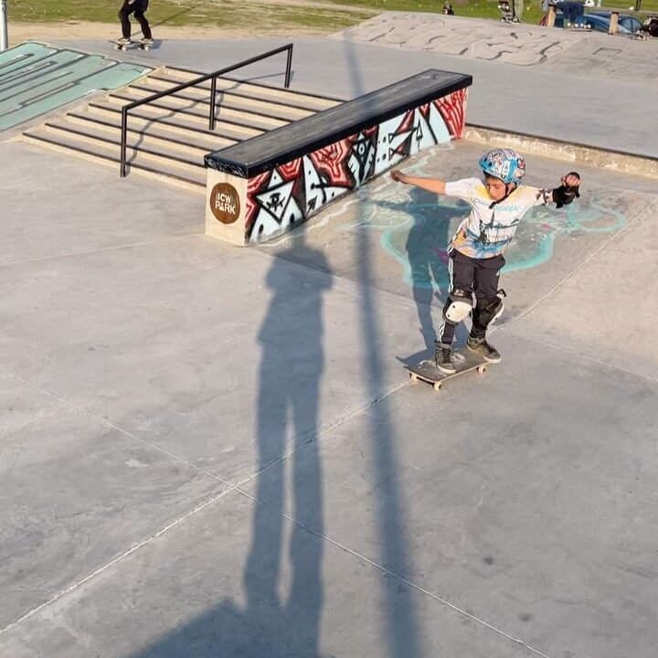 Instagram post from puenteskate. This post is in position 6.